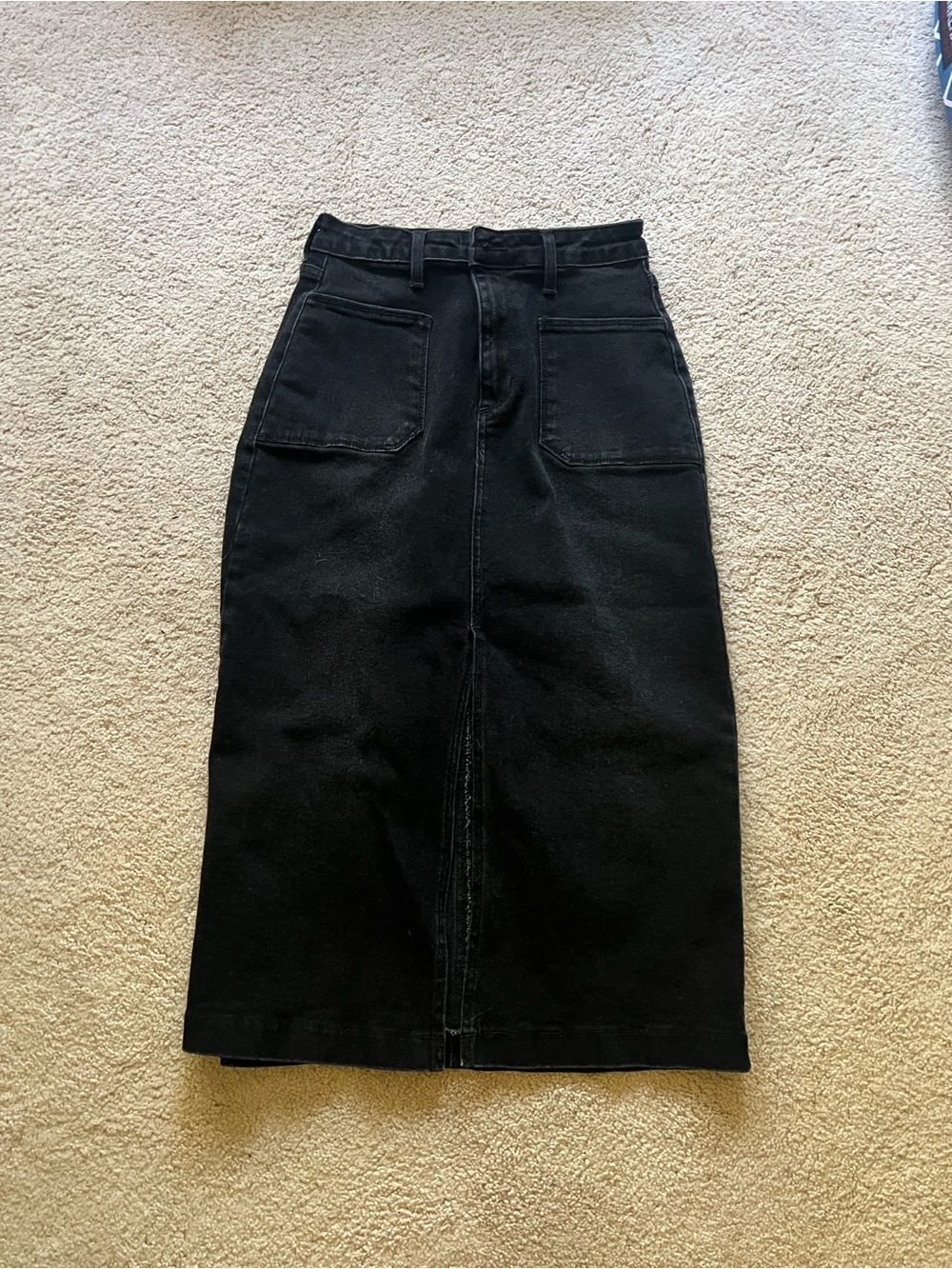 Just Black Black High-Waist Patch-Pocket Midi Skirt